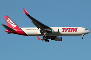 TAM Brazilian Airlines Boeing 767-316(ER) (PT-MSV) at  New York - John F. Kennedy International, United States