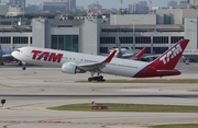 TAM Brazilian Airlines Boeing 767-316(ER) (PT-MSV) at  Miami - International, United States