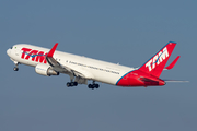 TAM Brazilian Airlines Boeing 767-316(ER) (PT-MSW) at  Barcelona - El Prat, Spain