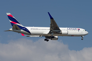 LATAM Airlines Brasil Boeing 767-316(ER) (PT-MSY) at  Barcelona - El Prat, Spain