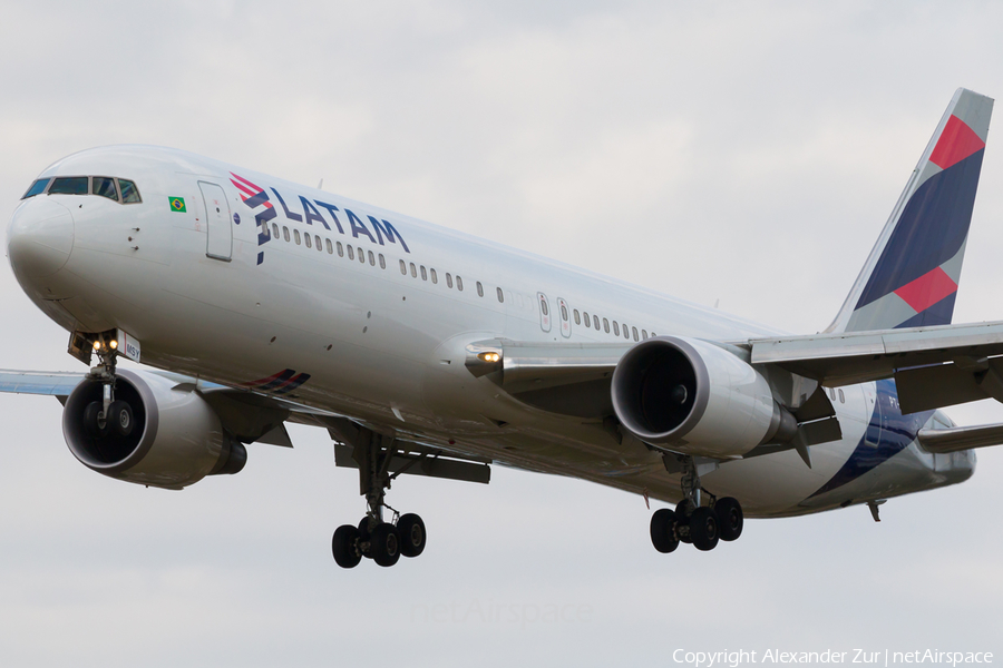 LATAM Airlines Brasil Boeing 767-316(ER) (PT-MSY) | Photo 175341