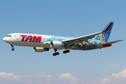 TAM Brazilian Airlines Boeing 767-316(ER) (PT-MSZ) at  Barcelona - El Prat, Spain