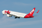 TAM Brazilian Airlines Boeing 767-316(ER) (PT-MSZ) at  Barcelona - El Prat, Spain