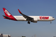 TAM Brazilian Airlines Boeing 767-316(ER) (PT-MSZ) at  Miami - International, United States