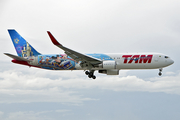 TAM Brazilian Airlines Boeing 767-316(ER) (PT-MSZ) at  Miami - International, United States