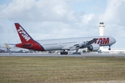 TAM Brazilian Airlines Boeing 777-32W(ER) (PT-MUA) at  Miami - International, United States