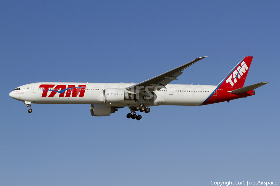 TAM Brazilian Airlines Boeing 777-32W(ER) (PT-MUA) | Photo 15699