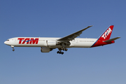 TAM Brazilian Airlines Boeing 777-32W(ER) (PT-MUA) at  Miami - International, United States