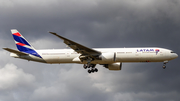 TAM Brazilian Airlines Boeing 777-32W(ER) (PT-MUB) at  Frankfurt am Main, Germany