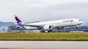 TAM Brazilian Airlines Boeing 777-32W(ER) (PT-MUB) at  Sao Paulo - Guarulhos - Andre Franco Montoro (Cumbica), Brazil