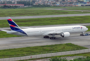 TAM Brazilian Airlines Boeing 777-32W(ER) (PT-MUB) at  Sao Paulo - Guarulhos - Andre Franco Montoro (Cumbica), Brazil