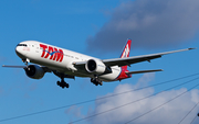 TAM Brazilian Airlines Boeing 777-32W(ER) (PT-MUB) at  London - Heathrow, United Kingdom