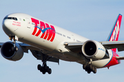 TAM Brazilian Airlines Boeing 777-32W(ER) (PT-MUB) at  London - Heathrow, United Kingdom