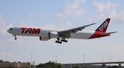 TAM Brazilian Airlines Boeing 777-32W(ER) (PT-MUC) at  Miami - International, United States
