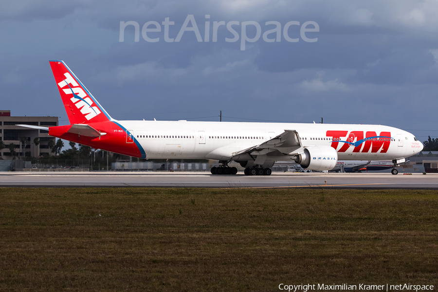 TAM Brazilian Airlines Boeing 777-32W(ER) (PT-MUC) | Photo 392458