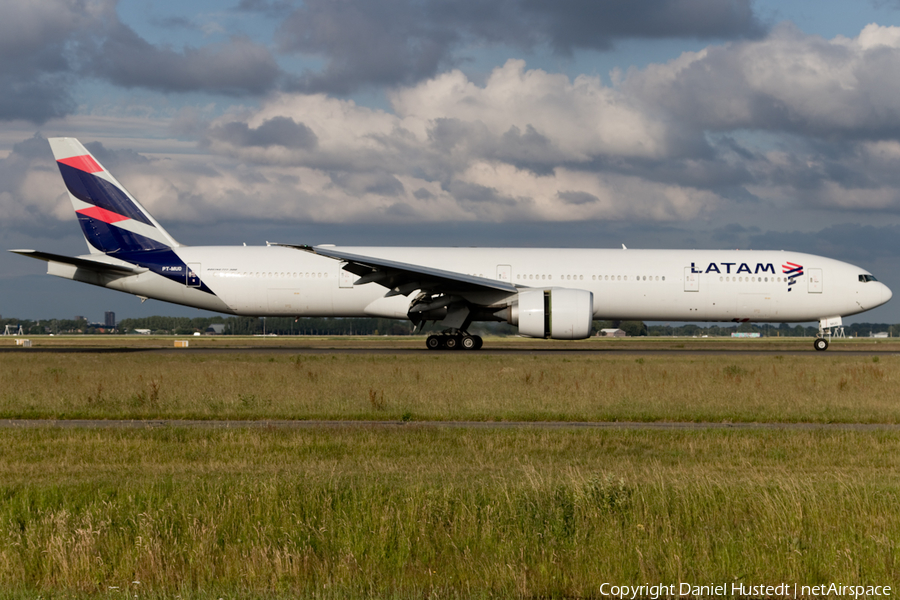 LATAM Airlines Brasil Boeing 777-32W(ER) (PT-MUD) | Photo 411870