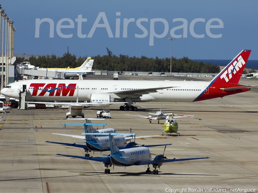 TAM Brazilian Airlines Boeing 777-32W(ER) (PT-MUD) | Photo 338074