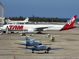 TAM Brazilian Airlines Boeing 777-32W(ER) (PT-MUD) at  Gran Canaria, Spain