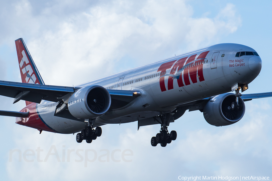 TAM Brazilian Airlines Boeing 777-32W(ER) (PT-MUD) | Photo 257796