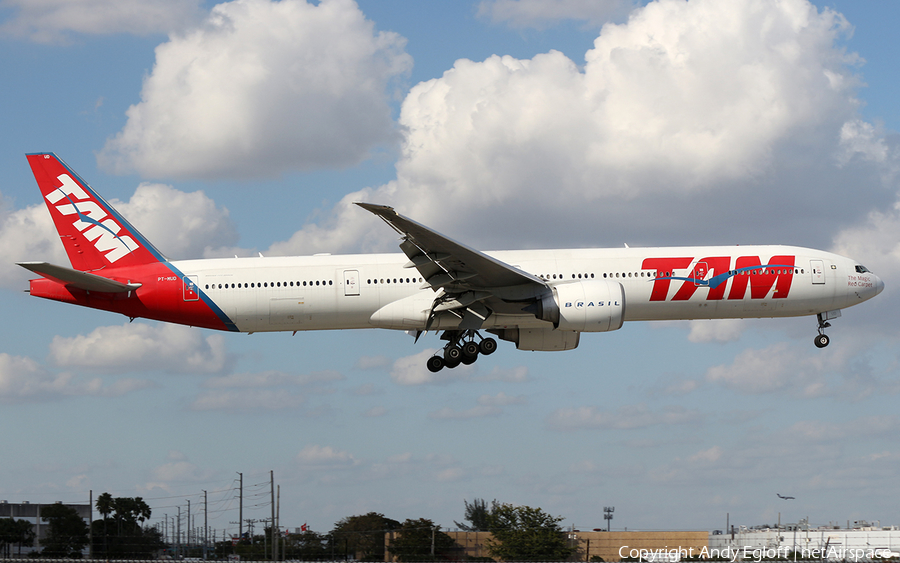 TAM Brazilian Airlines Boeing 777-32W(ER) (PT-MUD) | Photo 364816