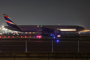 LATAM Airlines Brasil Boeing 777-32W(ER) (PT-MUE) at  Frankfurt am Main, Germany