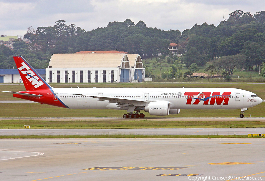 TAM Brazilian Airlines Boeing 777-32W(ER) (PT-MUE) | Photo 144459