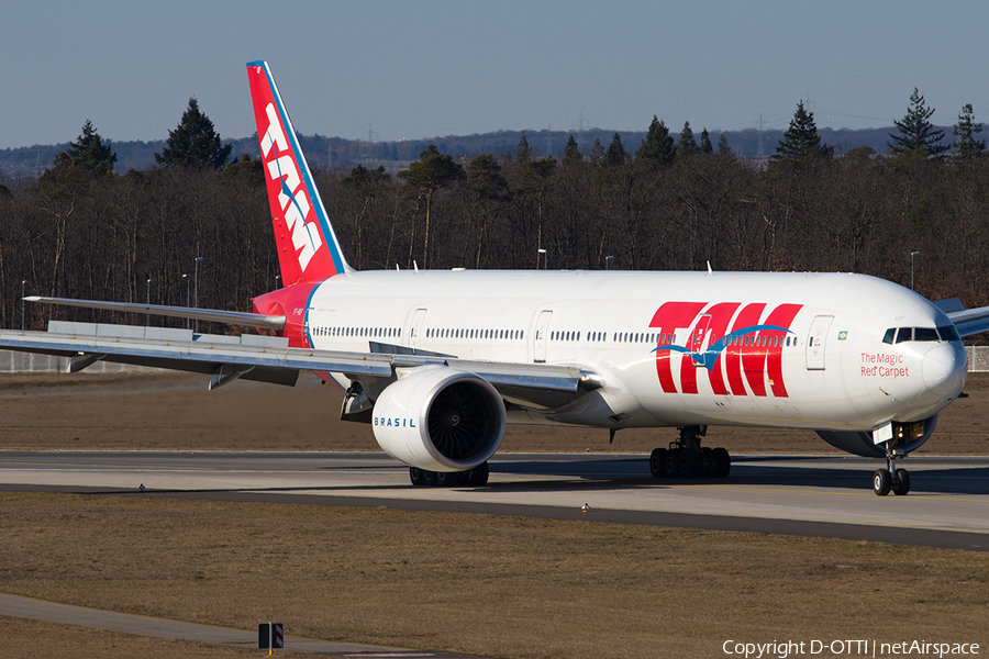 TAM Brazilian Airlines Boeing 777-32W(ER) (PT-MUF) | Photo 224540