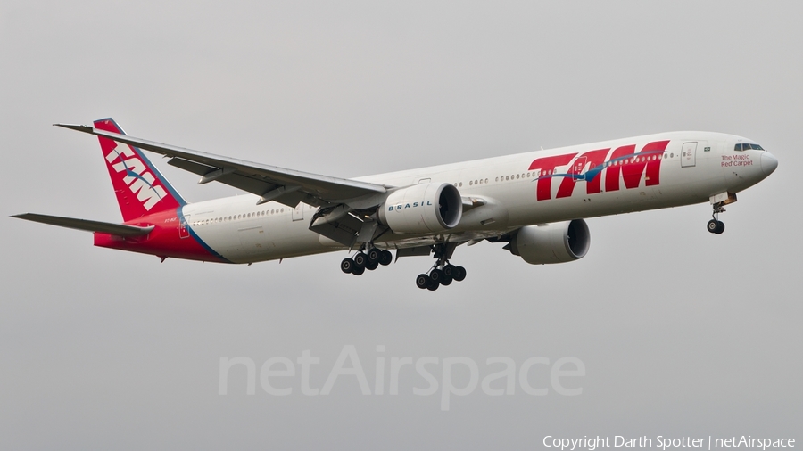 TAM Brazilian Airlines Boeing 777-32W(ER) (PT-MUF) | Photo 182422