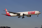 TAM Brazilian Airlines Boeing 777-32W(ER) (PT-MUG) at  Miami - International, United States