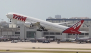 TAM Brazilian Airlines Boeing 777-32W(ER) (PT-MUG) at  Miami - International, United States