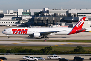 TAM Brazilian Airlines Boeing 777-32W(ER) (PT-MUG) at  Miami - International, United States