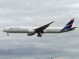 LATAM Airlines Brasil Boeing 777-32W(ER) (PT-MUH) at  Frankfurt am Main, Germany