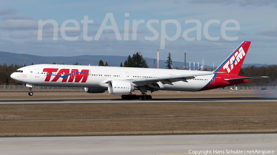 TAM Brazilian Airlines Boeing 777-32W(ER) (PT-MUJ) | Photo 149935