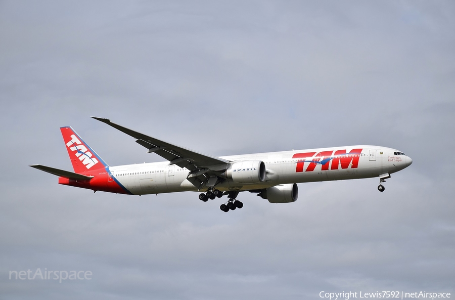 TAM Brazilian Airlines Boeing 777-32W(ER) (PT-MUJ) | Photo 306238