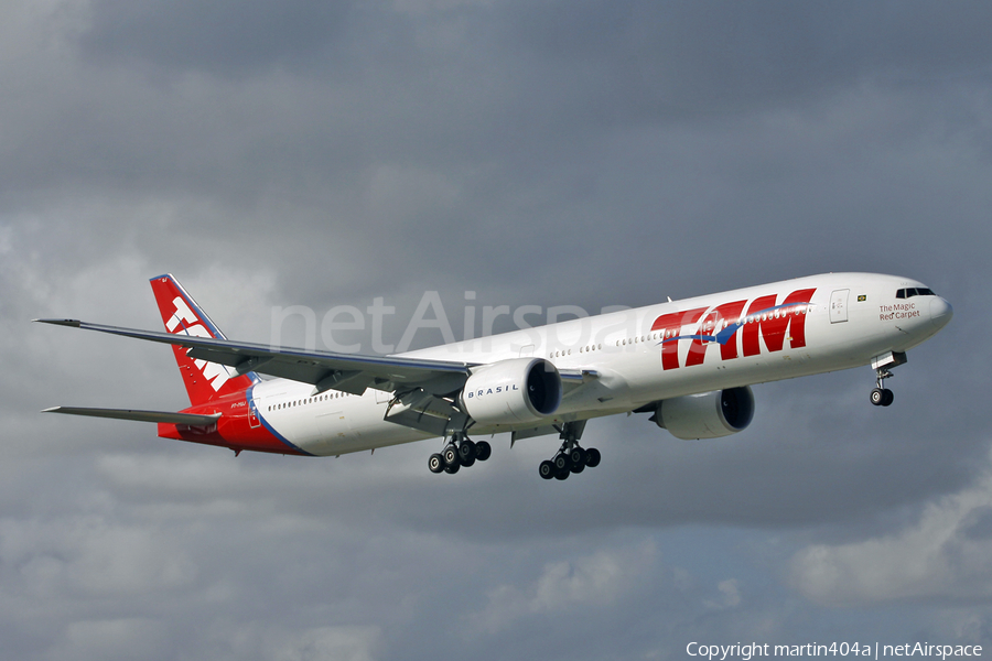 TAM Brazilian Airlines Boeing 777-32W(ER) (PT-MUJ) | Photo 42176