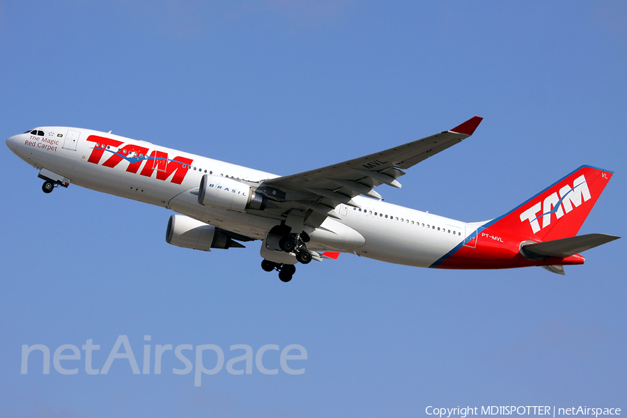 TAM Brazilian Airlines Airbus A330-203 (PT-MVL) | Photo 66819