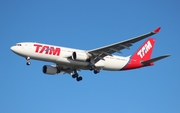 TAM Brazilian Airlines Airbus A330-223 (PT-MVN) at  Orlando - International (McCoy), United States