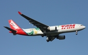 TAM Brazilian Airlines Airbus A330-223 (PT-MVP) at  Orlando - International (McCoy), United States