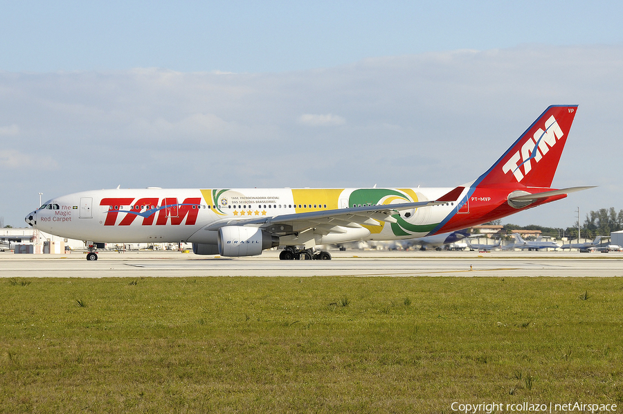 TAM Brazilian Airlines Airbus A330-223 (PT-MVP) | Photo 28807
