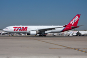 TAM Brazilian Airlines Airbus A330-203 (PT-MVR) at  Madrid - Barajas, Spain