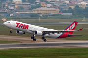 TAM Brazilian Airlines Airbus A330-223 (PT-MVV) at  Sao Paulo - Guarulhos - Andre Franco Montoro (Cumbica), Brazil