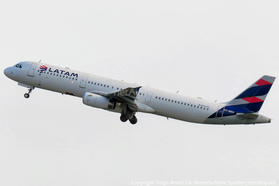 TAM Brazilian Airlines Airbus A321-231 (PT-MXA) | Photo 383889
