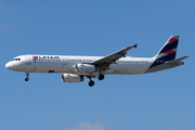 LATAM Airlines Brasil Airbus A321-231 (PT-MXB) at  Sao Paulo - Guarulhos - Andre Franco Montoro (Cumbica), Brazil
