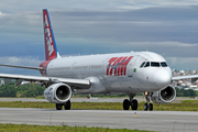 LATAM Airlines Brasil Airbus A321-231 (PT-MXC) at  Sao Paulo - Guarulhos - Andre Franco Montoro (Cumbica), Brazil