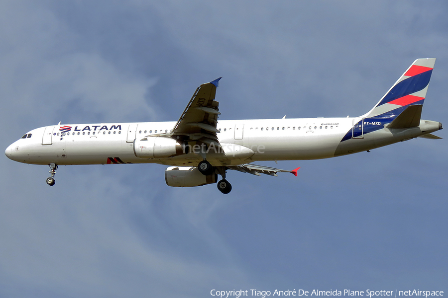 LATAM Airlines Brasil Airbus A321-231 (PT-MXD) | Photo 336461