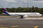 LATAM Airlines Brasil Airbus A321-231 (PT-MXD) at  Salvador - International (Deputado Luís Eduardo Magalhães), Brazil
