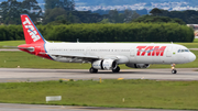 TAM Brazilian Airlines Airbus A321-231 (PT-MXF) at  Curitiba - Afonso Pena International, Brazil