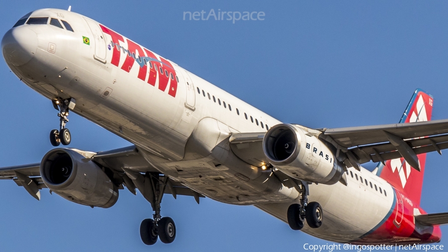 TAM Brazilian Airlines Airbus A321-231 (PT-MXG) | Photo 396297