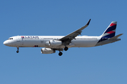 LATAM Airlines Brasil Airbus A321-231 (PT-MXM) at  Sao Paulo - Guarulhos - Andre Franco Montoro (Cumbica), Brazil