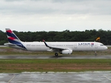 LATAM Airlines Brasil Airbus A321-231 (PT-MXM) at  Natal - Governador Aluizio Alves, Brazil